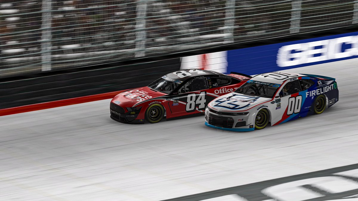 TeamTraphouseR's tweet photo. Another win for the Traphouse tonight! In dominating fashion at Bristol @Solstice_Racing, Seth Noel picks up the win! Top 11 for the three cars tonight. Green for 192 laps of 200!
Photo credits to @Cosmin_Ioanesiu 

@Freaky4Fast P1 🏆
@Cosmin_Ioanesiu P5
@Dillon_Poteet P11 https://t.co/WC2Eh8EiQr