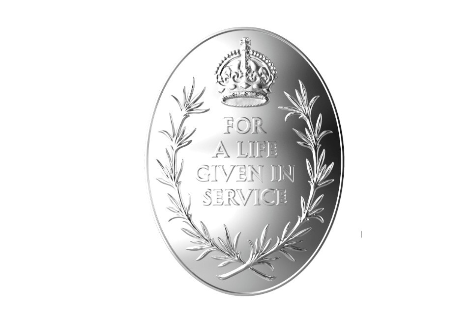 The Elizabeth Emblem, which is conferred by His Majesty The King, is a national form of recognition, which will be awarded to the next of kin of individuals have who lost their lives in the course of undertaking eligible public service. 👉 Read more: gov.im/news/2024/apr/…