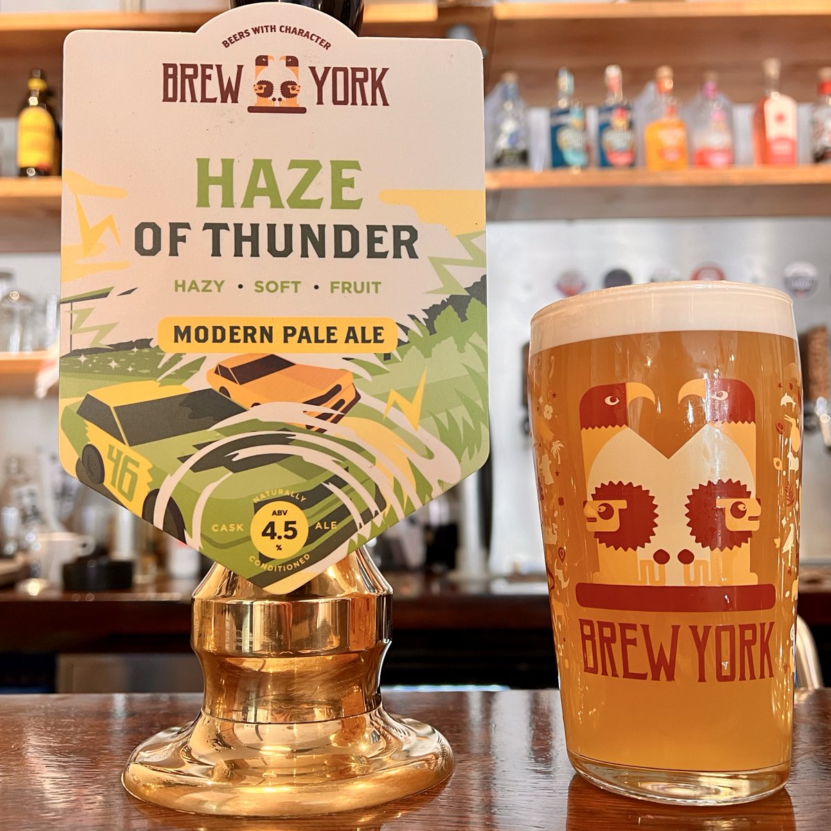 brewyorkbeer's tweet photo. 🏁 BACK ON CASK | HAZE OF THUNDER 🏁
We’re delighted to welcome back our fan favourite Haze of Thunder! A smooth and juicy modern hazy pale ale with delightful fruit character that will slingshot you to the head of the field. Available for a limited time, exclusively on cask 🍻 https://t.co/WkxSxjWzp8