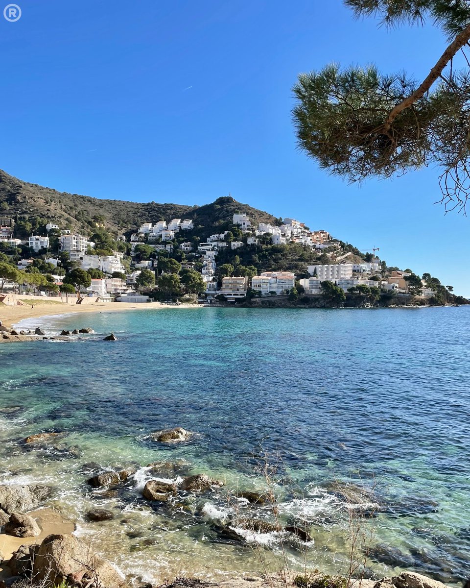 Bon cap de setmana! 💛 ¡Buen fin de semana! 💛 Bon week-end! 💛 Enjoy your weekend! 💛 Geniesse dein Wochenende! 💛 Fijn weekend! 💛 Goditi il weekend! 💛 @costabrava @badiaderoses @catexperience @cami_de_ronda @naturalocal @aempordaturisme @redcostabrava @empordalovers