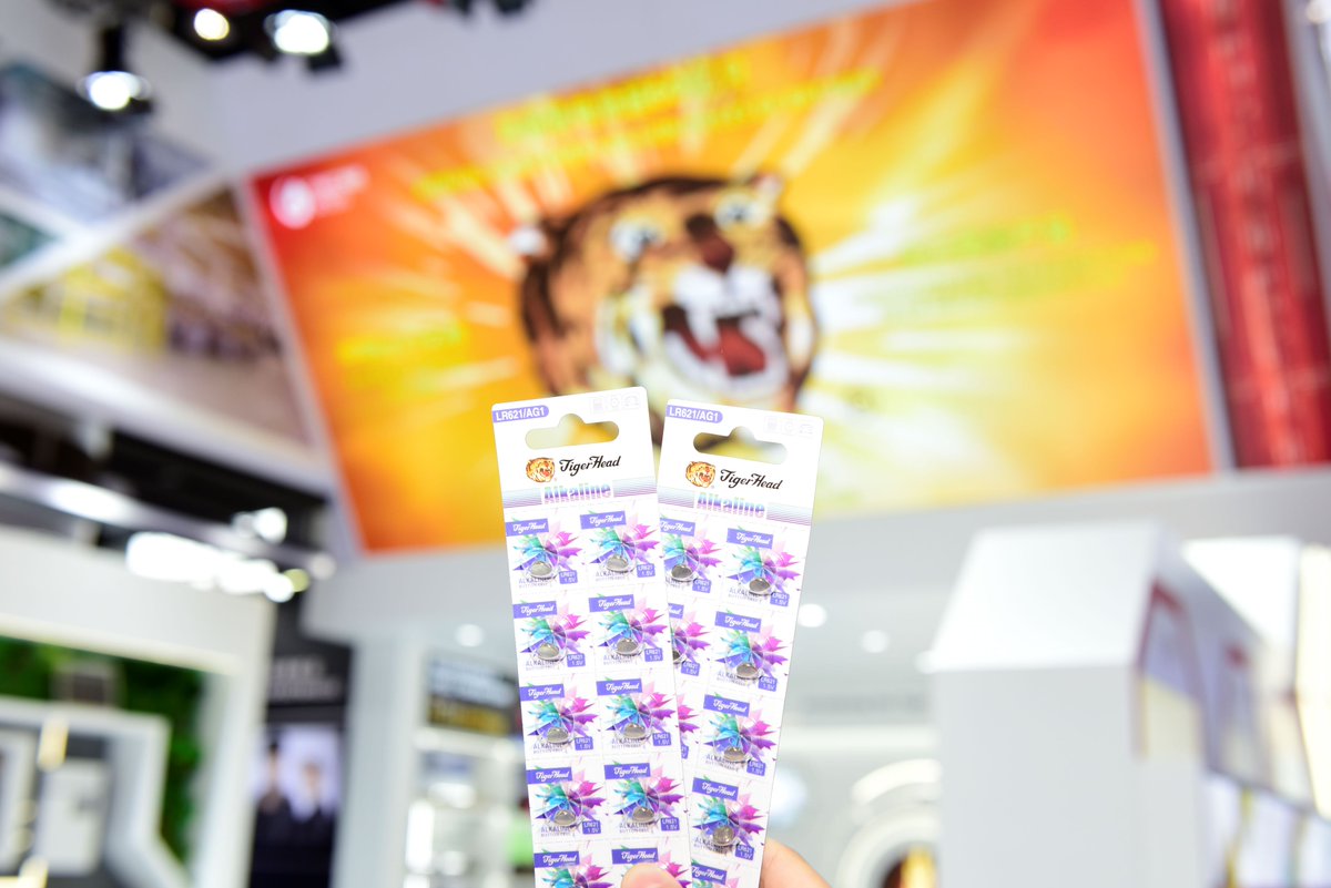 tigerheadchina's tweet image. 🌟 Canton Fair Update! 🌟
Our display of Button Cell batteries is turning heads and drawing crowds! 🔋✨ Renowned for their exceptional quality and reliability, they're stealing the show at the fair. #tigerheadbattery #buttoncell #cantonfair