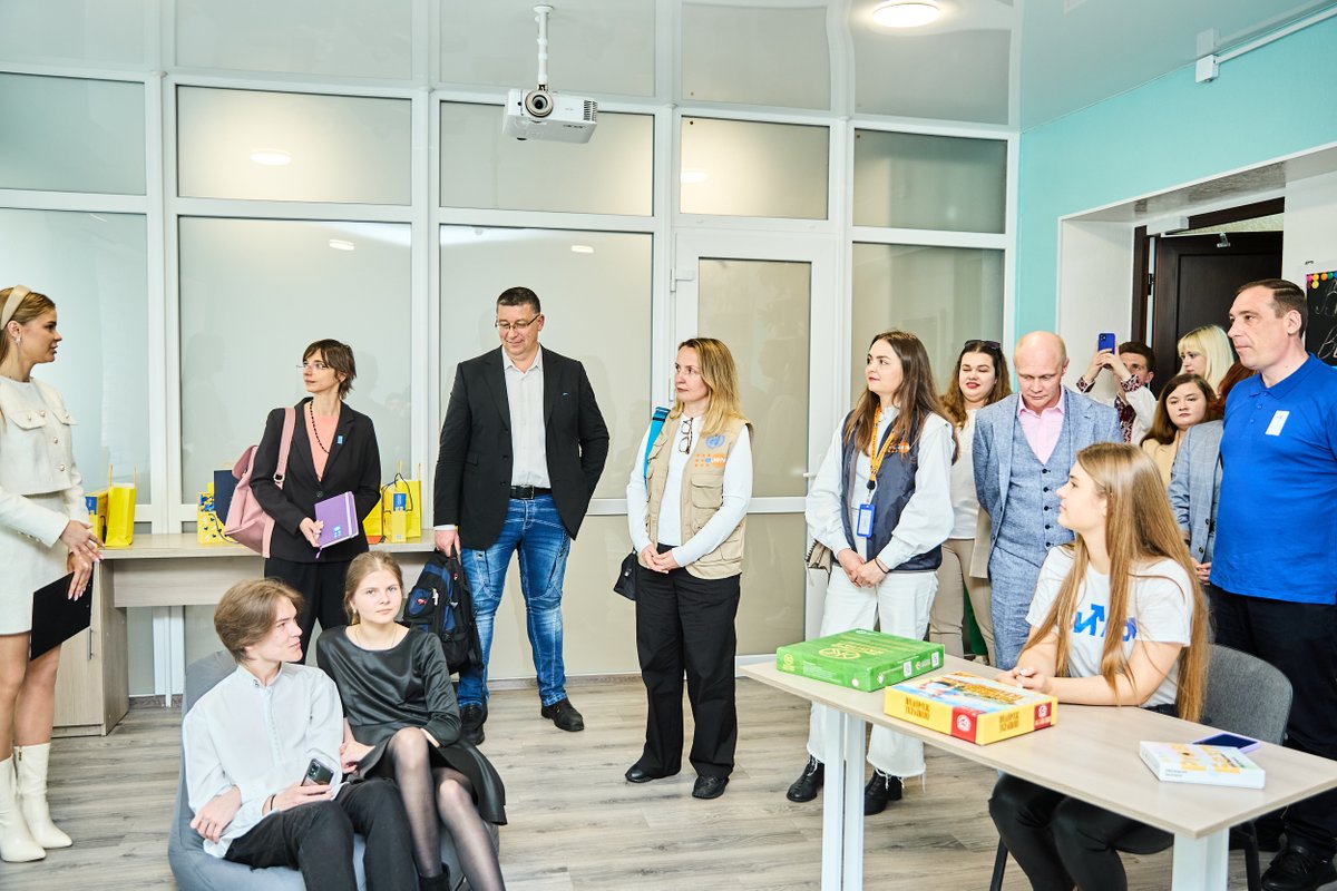 The Place of Strength Resilience Centre in Kamianske, Dnipropetrovsk Oblast, launched by @UNDP, @UNFPAUkraine, & #EU, is officially open. Offering mental health support & resilience skill-building in a nurturing setting, it is a powerful community asset: undp.org/ukraine/press-…