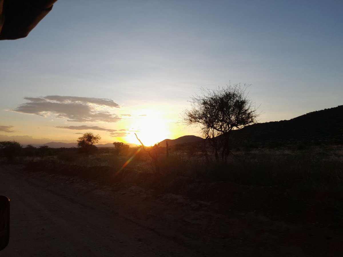 HeritageKenya's tweet photo. The sunsets are always a reminder of reflecting on how successful a day has been and the wonderful painting of the sky is just a wonderful soothing of the soul. Tell your guide and just enjoy the sunset in Samburu. #ExploreSIC #Journeywithheritagekenya https://t.co/AMTJsX1JpX