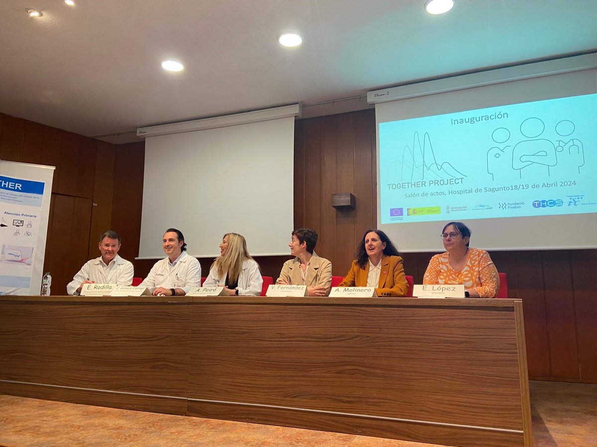📢📢Nuestra vicepresidenta 1ª @AnaMolinero1 durante la sesión Together Project sobre #Hipertensiónarterial en el hospital de Sagunto (Valencia)