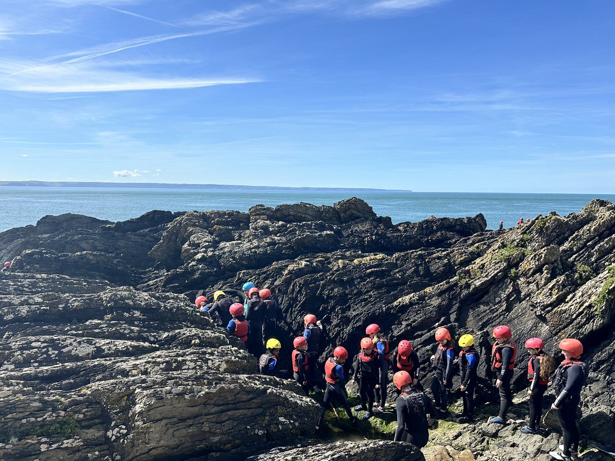LEOforestschool's tweet photo. 📸 @surfsouthwest 

Coasteering in Croyde with @ShawleyPrimary.

@Kingswood_ #SCPDevon24 🌊  🪨 https://t.co/tldlsRt2u9