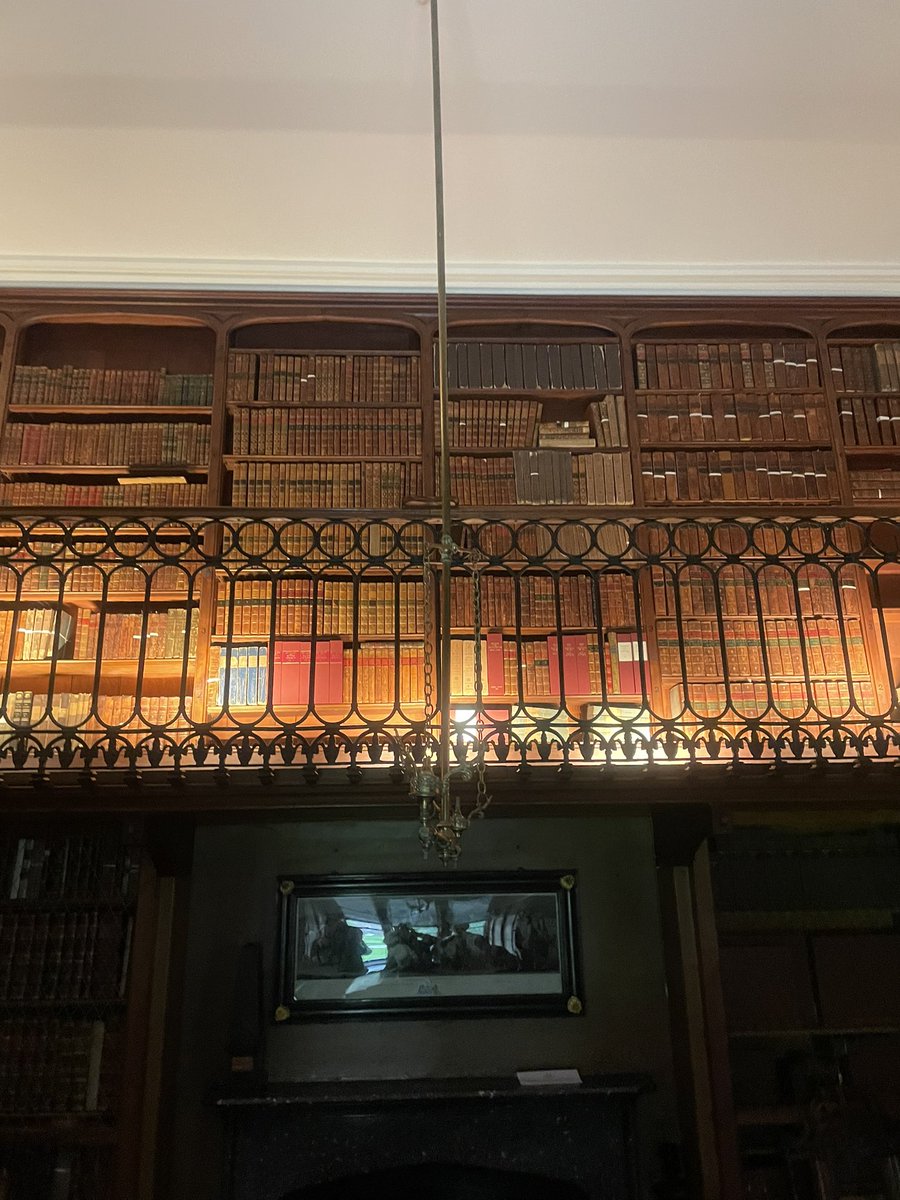 CultureDupleix's tweet photo. Voyage en Écosse. Au programme de ce jeudi 18 avril, visite d’Abbotsford House, maison de Walter Scott #scotland #culture #voyage https://t.co/GtV44iunVa