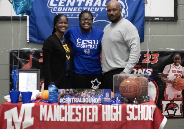 IMSrams's tweet photo. Congratulations 🎉 to former Illing Ram, and current MHS senior, Tiara Tyson on signing her letter of intent yesterday to play basketball at CCSU!  Tiara was the state's leading scorer this past season and leaves MHS with over 1700 career points!!!!!!!  Congrats T! https://t.co/Nx45DEF1XR