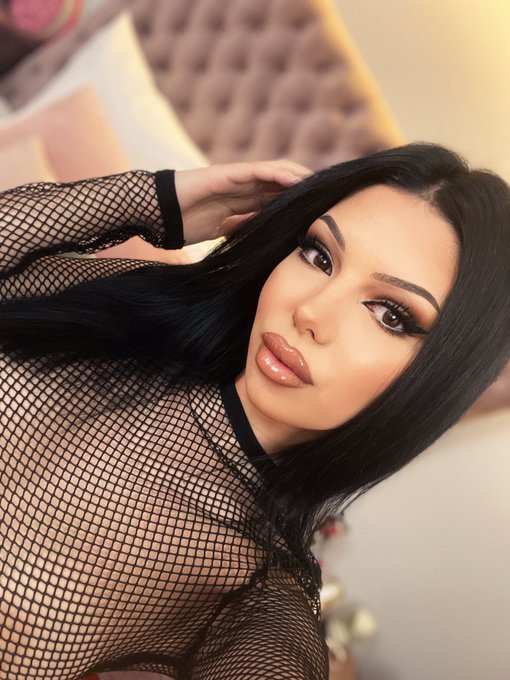 Fishnets for today, come and see me 🥰  https://t.co/o7RHD2Lzsk   #brunette #girl #fishnets #makeup https://t<a href="/tag/brunette"class="tags"><span>#brunette</span></a><a href="/tag/girl"class="tags"><span>#girl</span></a><a href="/tag/makeup"class="tags"><span>#makeup</span></a><a href="/tag/fishnets"class="tags"><span>#fishnets</span></a>