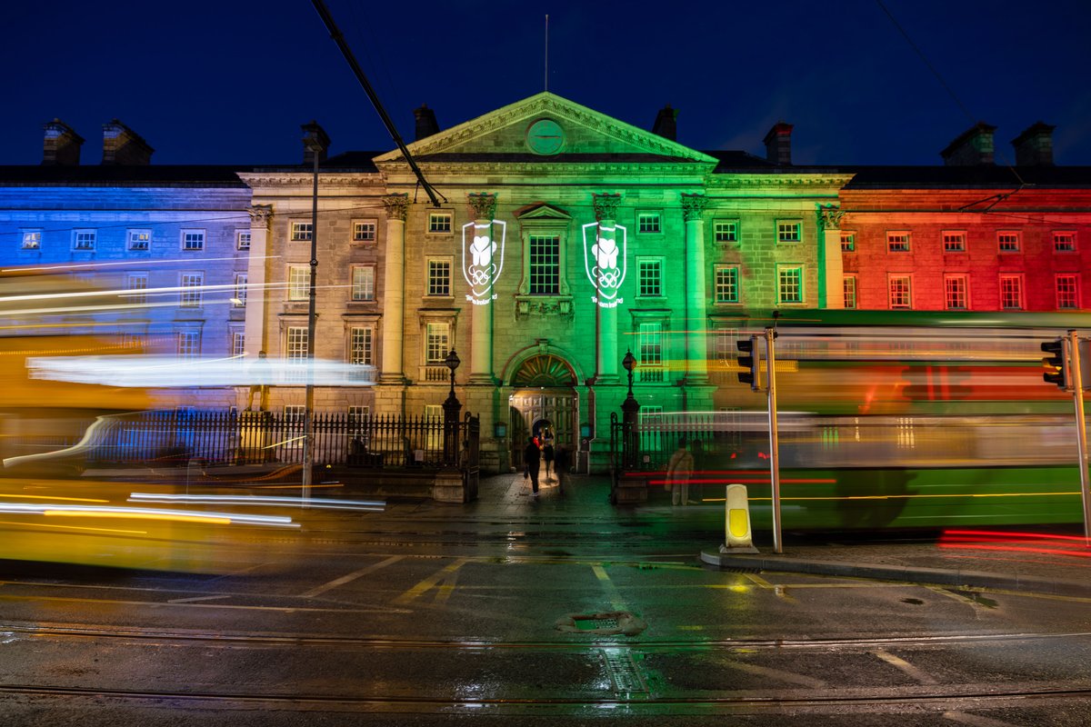 Trinity lit up in the #Olympic colours last night to mark 100 days until #Paris2024! Come and see our new Trinity Olympians exhibition in the Exam Hall from 10am-4pm on April 18–19. Free entry, all welcome! tcd.ie/news_events/ar… #Paralympics #Olympics #TrinityCollegeDublin