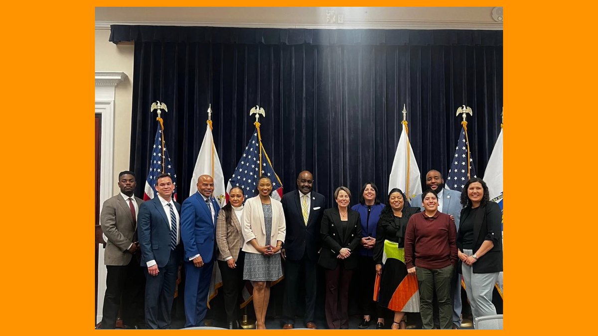I am so appreciative of the time @MassGovernor takes to gather in partnership with the @MABLLC to discuss our priorities. . #mapoli #bospoli #Mattapan #MiltonMA #HydePark #Dorchester #community #partnership