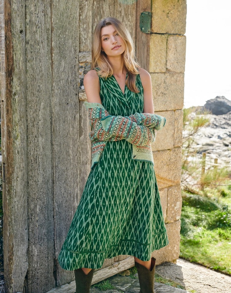 Summer Loving: 5 summer dresses on our wishlist and how to style them inc this ikat patterned dress from @Brora #dress #summer bit.ly/3xHirmI