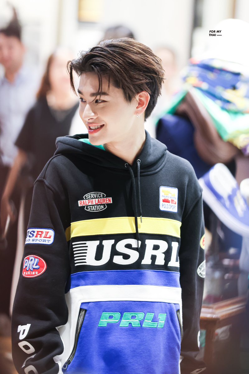 [18042024] CENTRALWORLD SUMMER 2024 TRUNK SHOW PUBLIC EVENT

มุมข้างที่ดี พี่ชอบมากกก : @thaichayanon 🫠

#THAIchayanon 
#BUSbecauseofyouishine
#CTWSummer2024TrunkShowxBUS