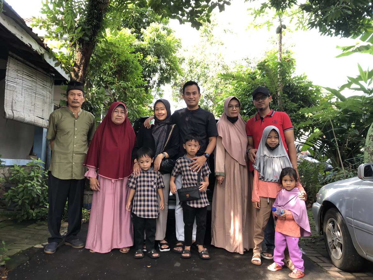 key_mala's tweet photo. Moment Lebaran

#masyaAllah https://t.co/HyhaKp5q7t