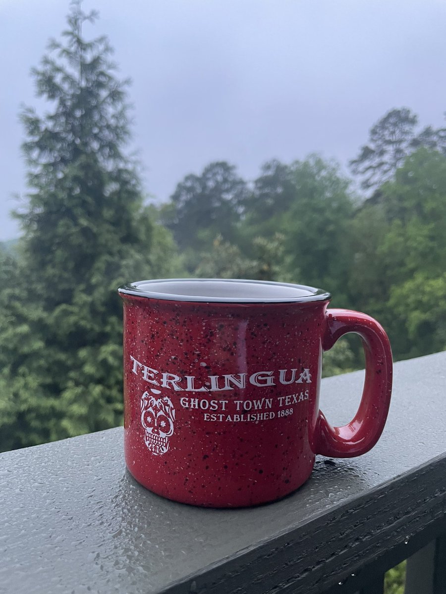 A foggy start to the day and a new #mymorningcup to the collection courtesy of Reagan Costa.