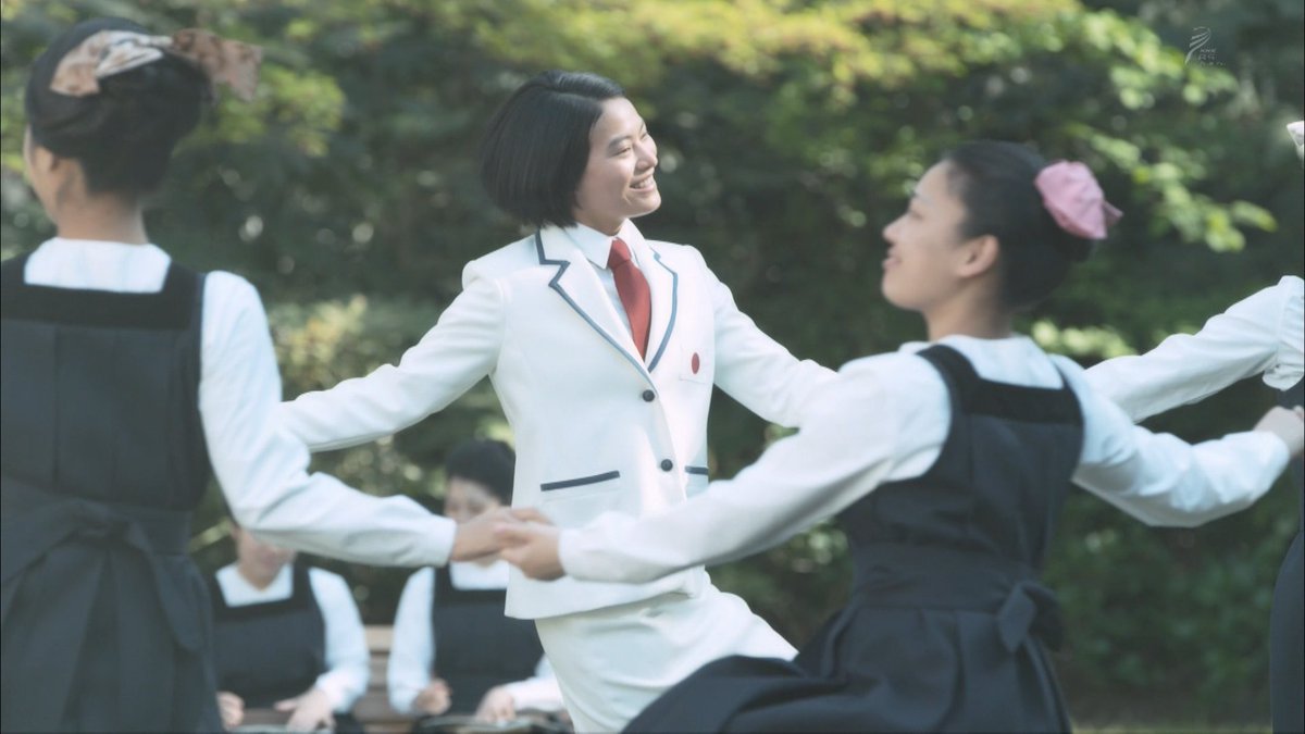 RP いだてんで人見絹枝を演じた菅原小春さんが凱旋後に女学生たちとダンスするシーンが大好きなんだけど、トラつばOPでそれを思い出したんですよね