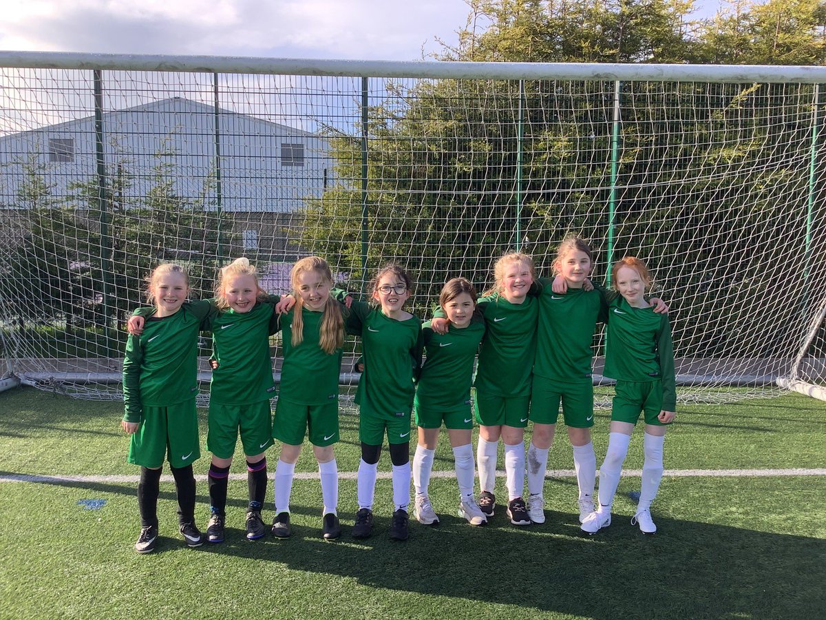 RESULTS ARE IN!

Huge congratulations to our Year 3/4 Girls Football Team who were runners up in last night’s tournament. We’re so proud of you 👏 Thank you again  @SGNKssp We loved it! 
@BPS_Trust