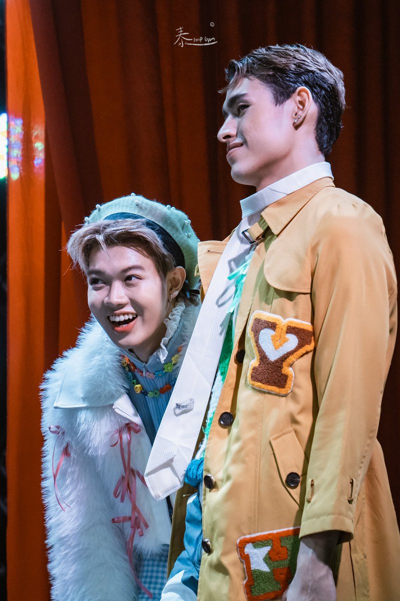 thai_loop_gun's tweet photo. I like the chemistry between the two of them💕 JackChat
@JaktrinP @Chatwasutha ✨
#PLAYBOYYTHESERIES
#j1_3kco
#chatwst #chatwasutha
#playboyygoodbyeparty
#เล่นจนเป็นเรื่อง https://t.co/rI2zfJKNzX