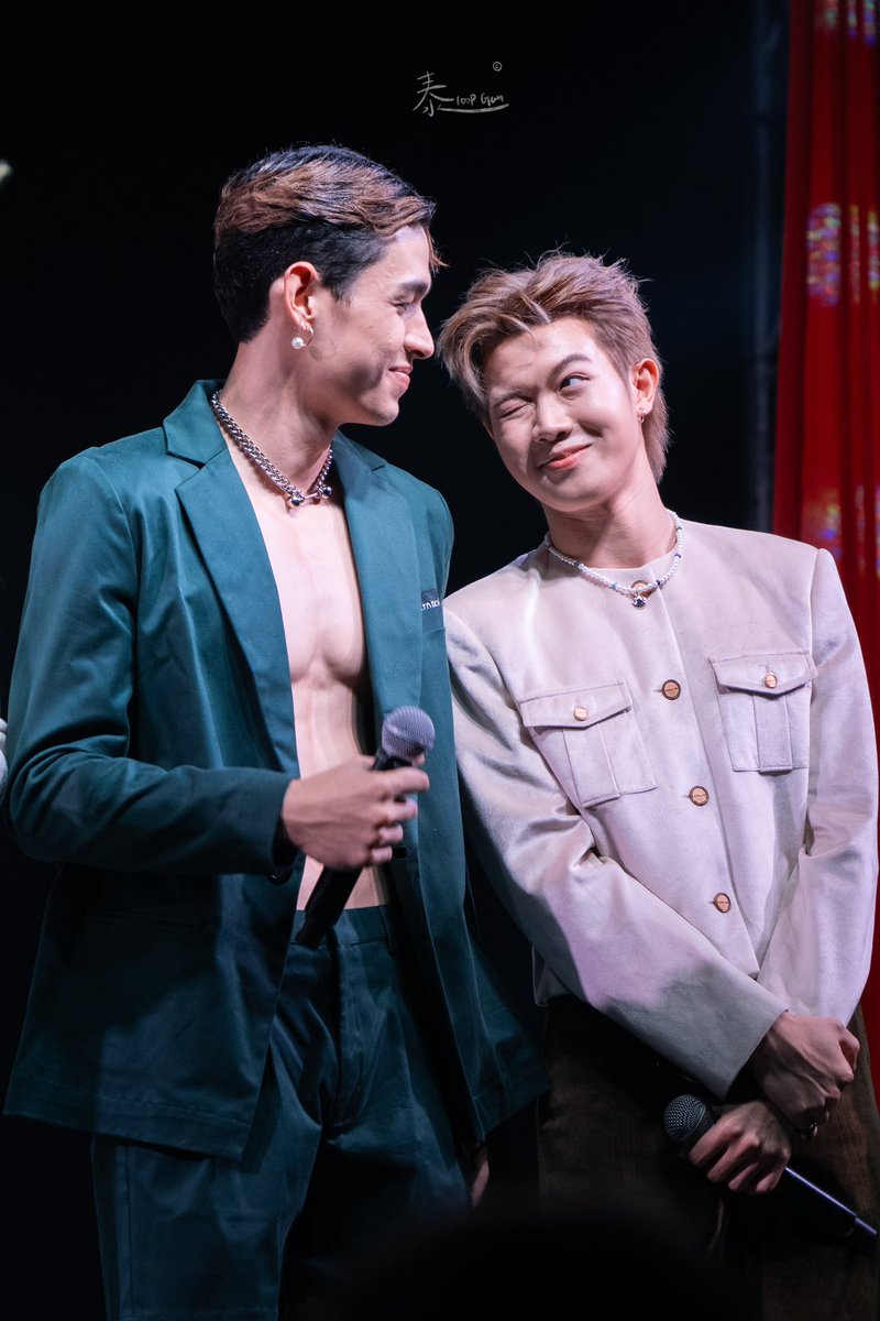 thai_loop_gun's tweet photo. I like the chemistry between the two of them💕 JackChat
@JaktrinP @Chatwasutha ✨
#PLAYBOYYTHESERIES
#j1_3kco
#chatwst #chatwasutha
#playboyygoodbyeparty
#เล่นจนเป็นเรื่อง https://t.co/rI2zfJKNzX