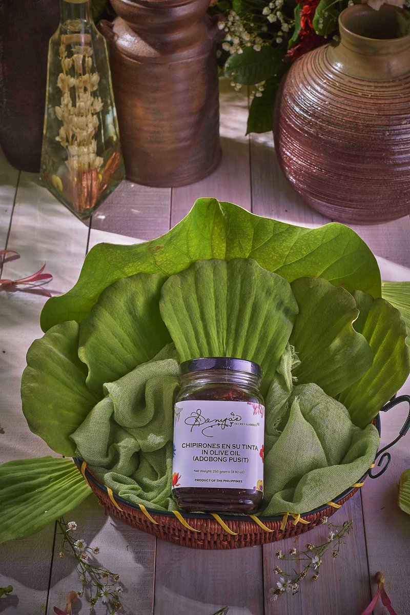 Still the best bottled Adobong Pusit we've ever had 🥰🥣

Order a few, store it in your pantry and heat it on a pan quickly for delicious no-effort meals.

#foodie #adobongpusit #filipinofood