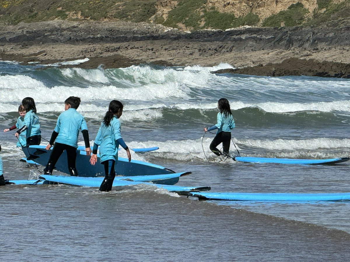 BrookfieldSM3's tweet photo. Blue skies, epic waves, huge smiles and a few tumbles - a day they won't forget! 
#BFDevon24 #WeAreLEO https://t.co/D5dANMWi6H
