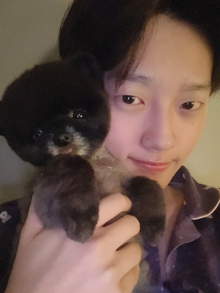WEi__Member's tweet photo. [#석화]
우리 미남 막둥이 보고 가세요..🖤 #쿠키 https://t.co/rB80WugzUq