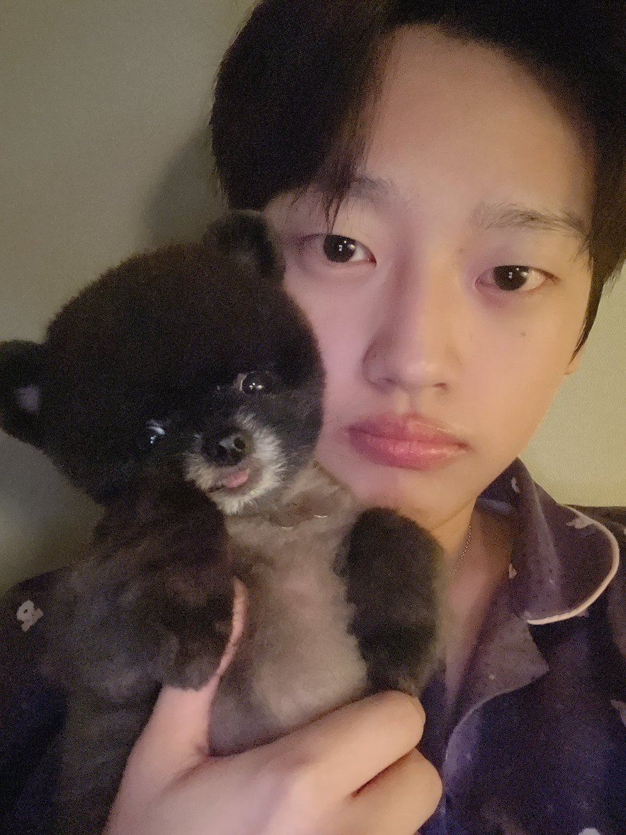 WEi__Member's tweet photo. [#석화]
우리 미남 막둥이 보고 가세요..🖤 #쿠키 https://t.co/rB80WugzUq