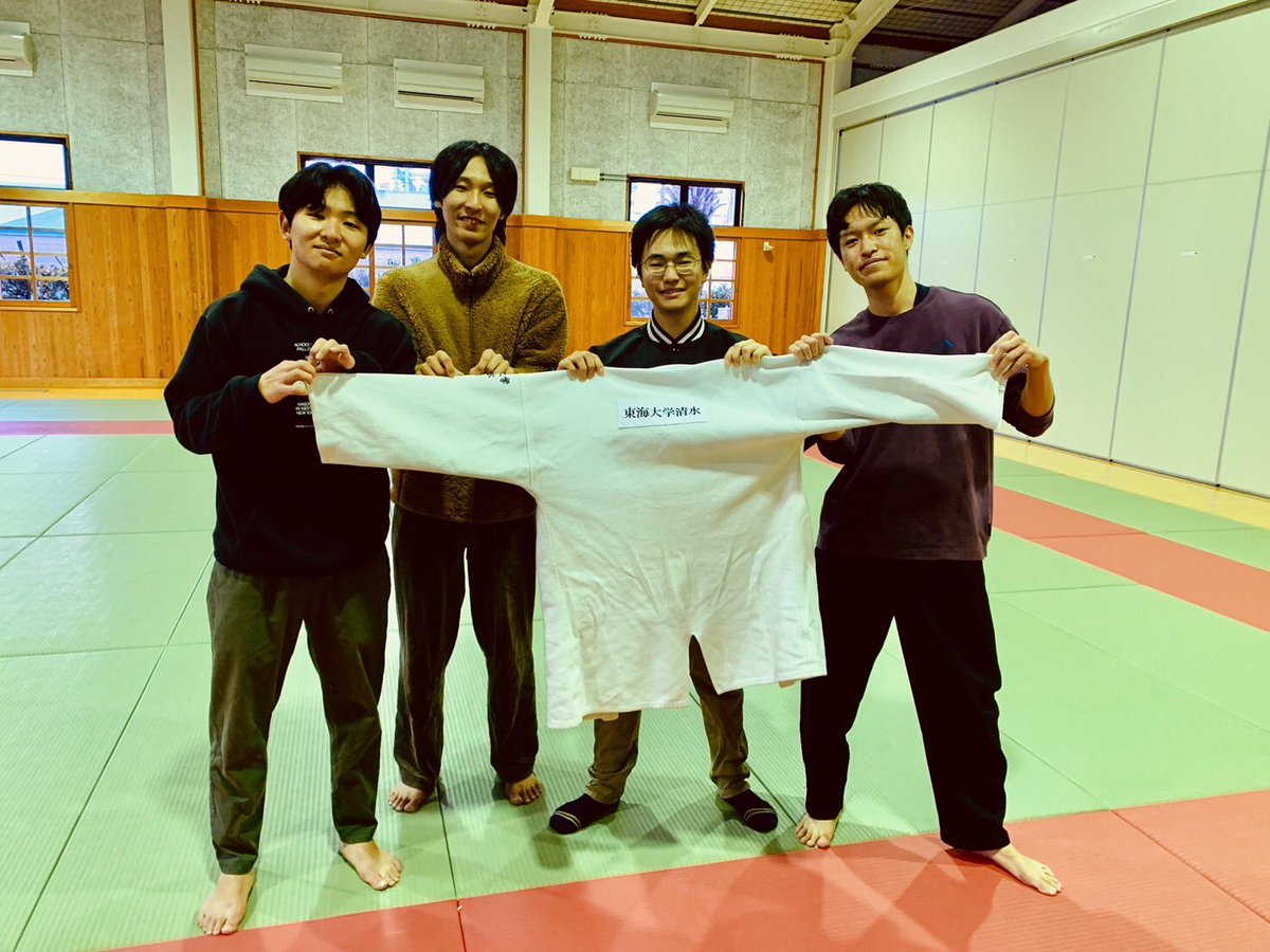 tokaiyotaido's tweet image. こんにちは！
躰道部では練習のある月・水・金曜日にいつでも体験・見学大歓迎！

時間
月・金19時〜（清水第一中学校）
水17時〜（大学柔道場）

気軽に連絡下さい！！
部員一同お待ちしてます！✨

#東海大学
#東海大
#静岡キャンパス
#海洋学部
#人文学部