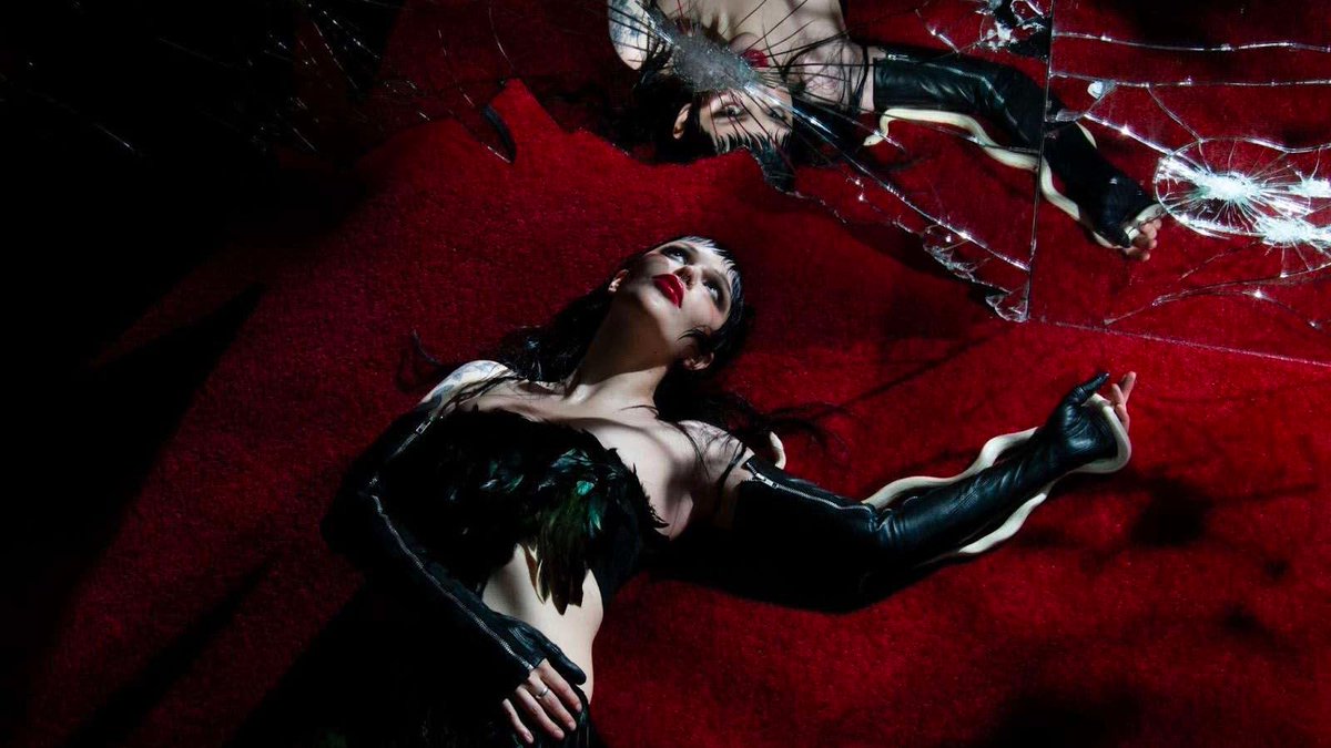 The FADER (@thefader) on Twitter photo .<a href="/ALICEGLASS/">ALICE GLASS</a> has shared her version of Smashing Pumpkins' "Drown," describing her rendition as "not just a cover; it's a testament to resilience and artistic integrity."
Listen to the track. thefader.com/2024/04/18/livโฆ .<a href="/ALICEGLASS/">ALICE GLASS</a> has shared her version of Smashing Pumpkins' "Drown," describing her rendition as "not just a cover; it's a testament to resilience and artistic integrity."
Listen to the track. thefader.com/2024/04/18/livโฆ