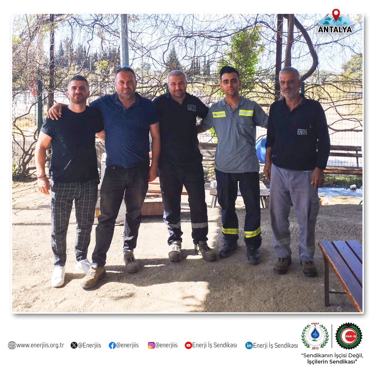 Enerjiis's tweet photo. Genel Merkez Teşkilatımız tarafından Akdeniz Elektrik Dağıtım A.Ş. Antalya Aksu Arıza Onarım Bakım ekibine ziyarette bulunulup, değerli üyelerimize sendikal faaliyetler hakkında bilgilendirmeler yapıldı.

Akdeniz Elektrik Dağıtım A.Ş. bünyesindeki üyelerimize, misafirperverliklerinden ötürü teşekkürlerimizi sunuyor, çalışmalarında muvaffakiyetler diliyoruz.

@hakiskonf @AEDASKurumsal