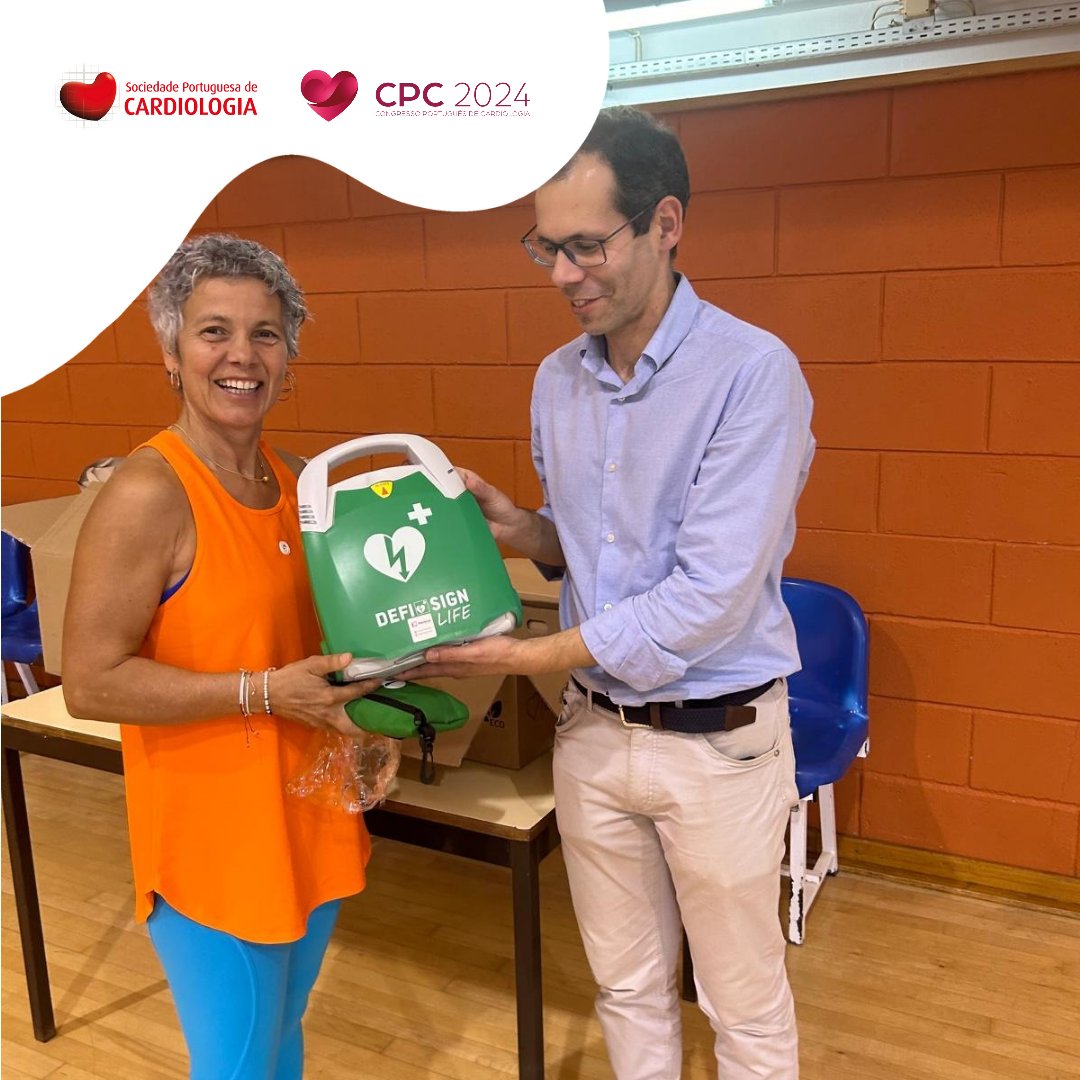 Ontem, no âmbito do Congresso Português de Cardiologia 2024, a Sociedade Portuguesa de Cardiologia, em parceria com a delegação regional do Algarve do <a href="/INEMtwitting/">INEM</a> , levou a cabo uma ação de Mass Training em Suporte Básico de Vida na Escola Secundária Dr.ª Laura Ayres, em