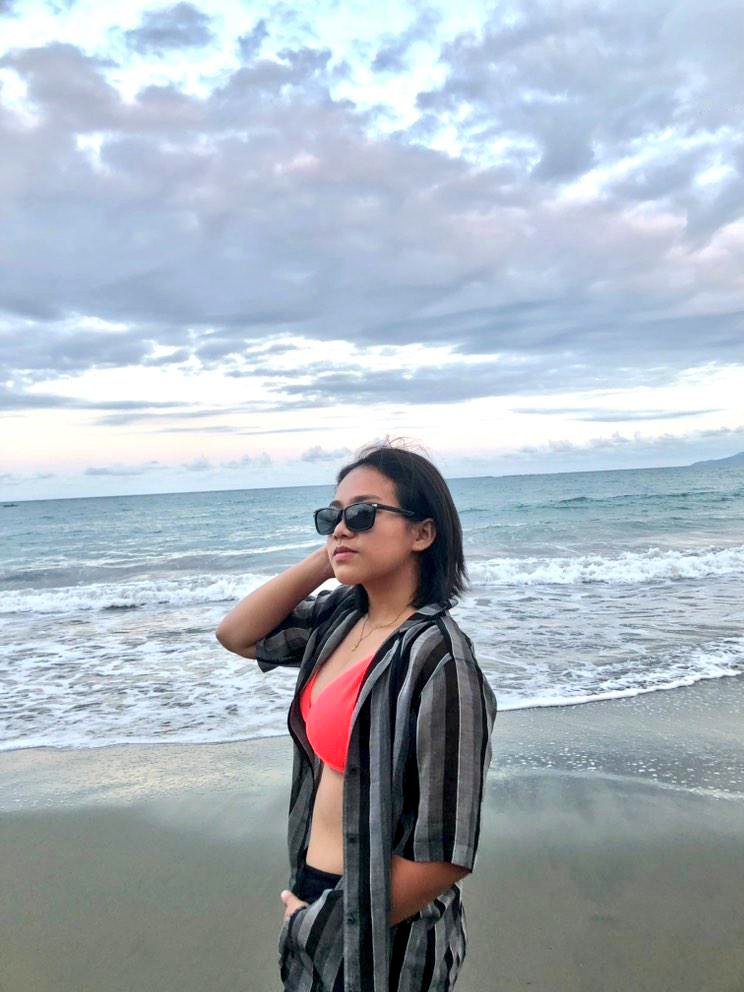 Maemaru30's tweet photo. Mahangin kase kaya laging nakahawak sa buhok😌 https://t.co/yqaMc7UtlG