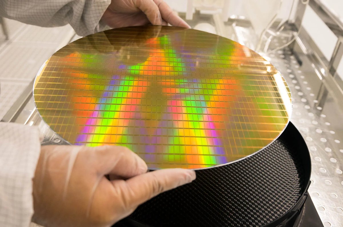 hey man stupid question but why aren't silicon wafers squares or rectangles ??