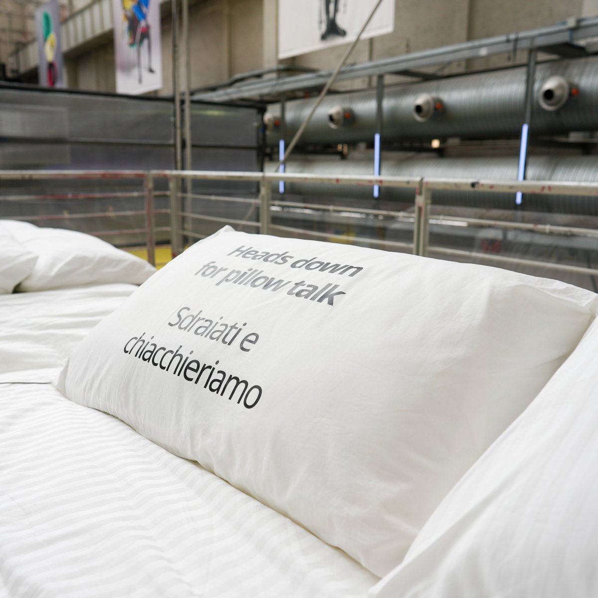 IKEAITALIA's tweet image. La prima notte nella prima casa non si scorda mai! Vieni a riscoprirne la sensazione sul Mezzanino e approfitta per schiacciare un pisolino, tra una visita e l’altra, all’interno della mostra-evento di #IKEA1st, in Via Tortona 58, Milano. #MilanDesignWeek #Fuorisalone #IKEAItalia