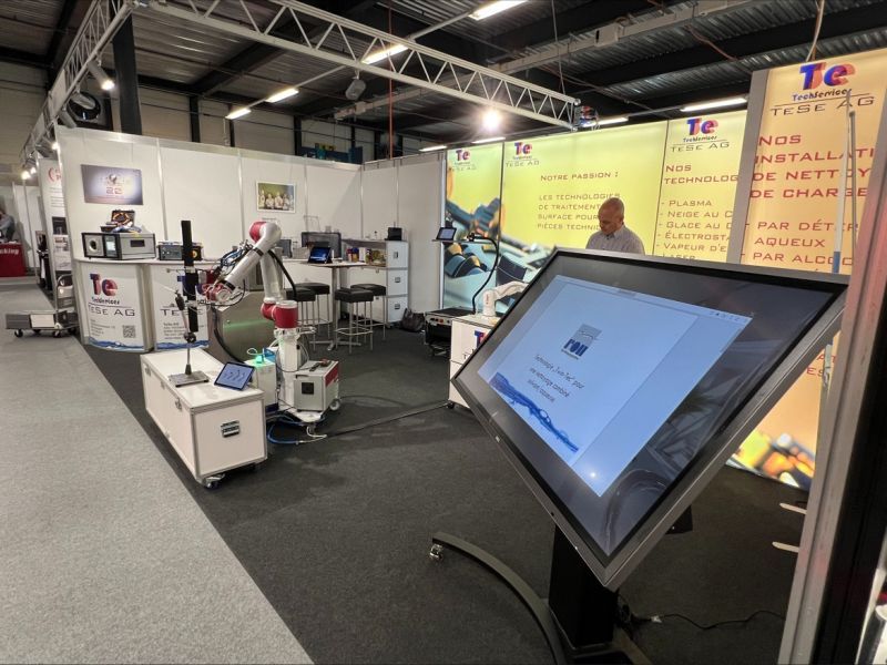 🌐 If you're at SIAMS 2024 in Switzerland this week, drop by Booth D23 in Hall 1.1 to meet Giles and the TeSe AG team. Don't miss the chance to see Henniker's HPT-100 Plasma system in action, offering a captivating display of plasma and insights into its diverse applications.