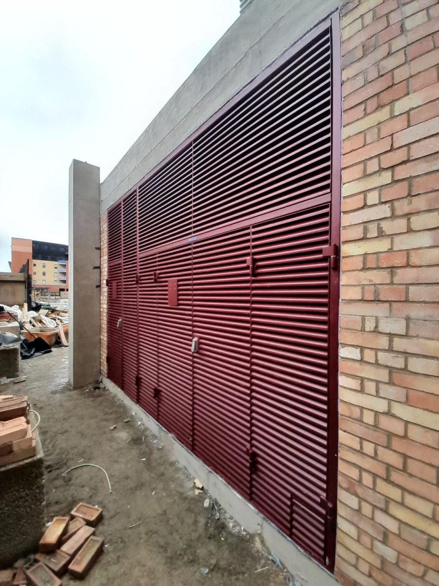 SunrayDoors's tweet photo. Another recent installation of our louvre access doors and louvres.

For more information please visit: https://t.co/yIdjdr4gVk

#louvredoors #accessdoors #firesaftey #secure https://t.co/obBkVSxcJo