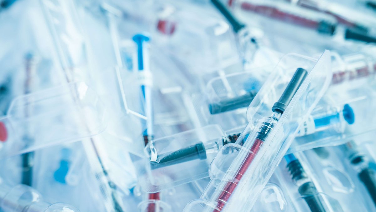 🏥📈The market for #MedicalPlastics is witnessing remarkable growth, driven by the increasing demand for #MedicalDevices, the rising global health awareness, and advancements in #MedicalTechnology: bit.ly/3wulvlm

#plastics #MedicalSupplies