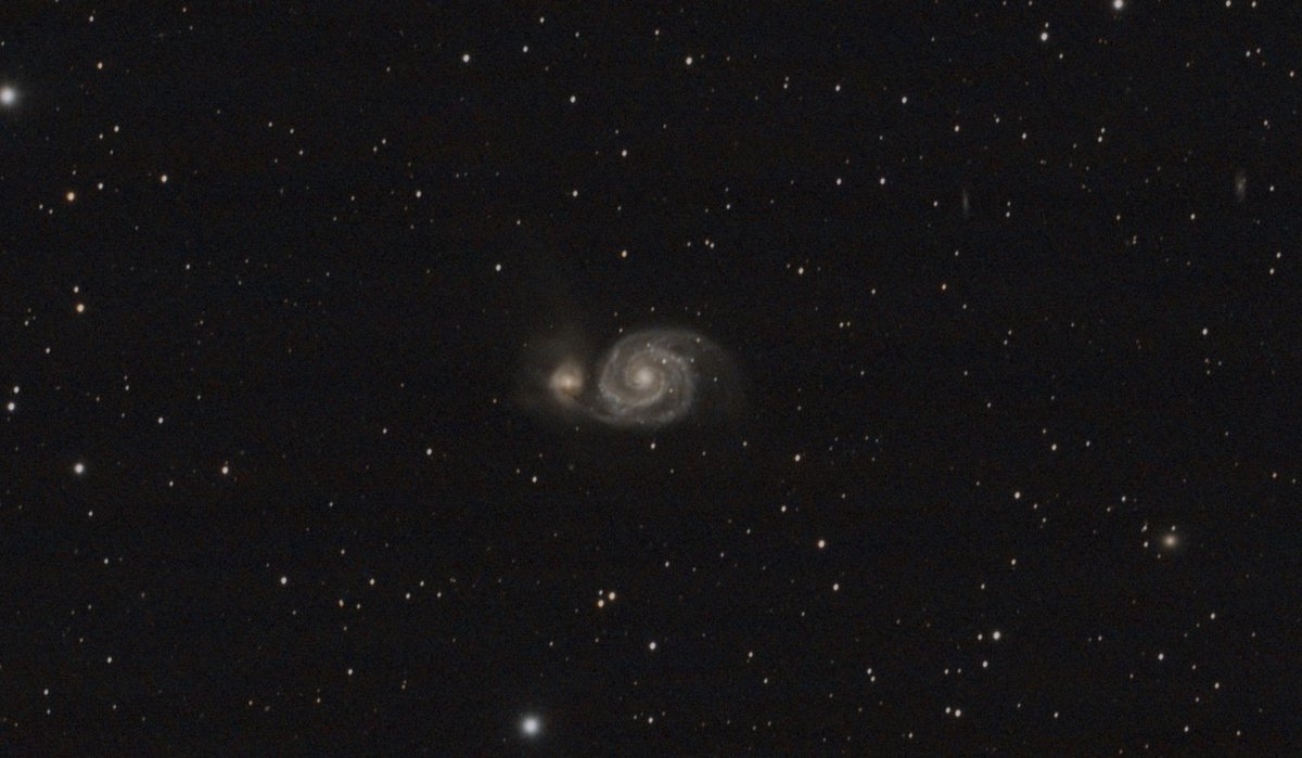 My best shot of M51 🌀
(Sharpstar 61edph + Star adventurer)

#astronomie #astrophotographie #galaxies