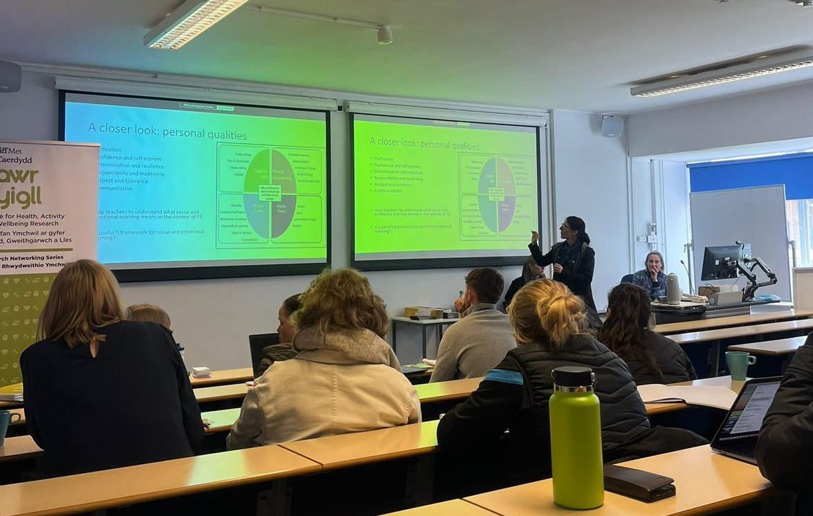 anna_sian's tweet photo. A wonderful @UKPECollab seminar hosted by PHELL @CAWR_CMU Developing social and emotional learning in PE. Excellent discussions from  Schools @WG_Education @CSC_Wellbeing @sportwales @CardiffMetCSE @CardiffMetCSSHS Thank you to @shirley_MHSE @DrRASandford  4 super SEL research https://t.co/poT6Dl2YrR