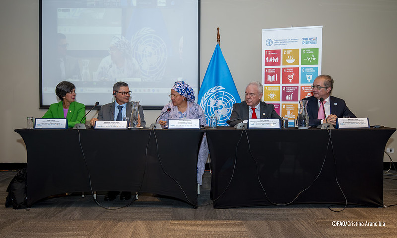 At the #LAC Regional Progress Review, @AminaJMohammed commends the region's dedication to sustainable #FoodSystems. Building on #UNFSS2023 momentum, she emphasized that strategic investments & partnerships are vital for fast-tracking the implementation of national pathways. 🤝