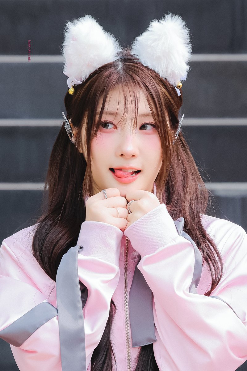 heartlockchain's tweet photo. 2024-04-10
#채인 #CHAEIN
#퍼플키스 #PURPLE_KISS https://t.co/DLp2UpuoDL
