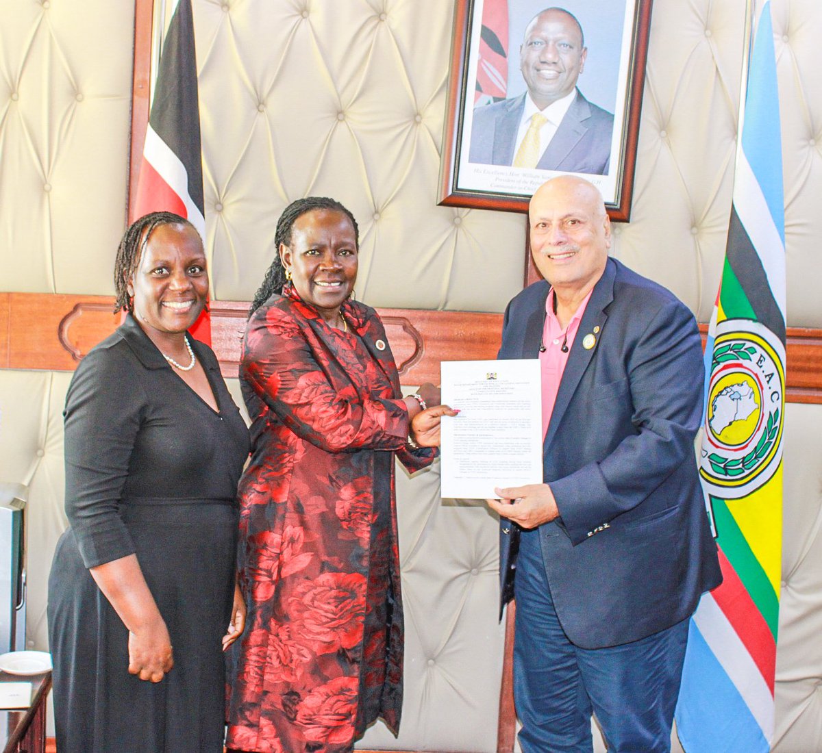 Muoria_Dr's tweet image. Dual TVET is steadily gaining momentum in Kenya! 
I had the pleasure of hosting representatives from the Private Sector Taskforce and GIZ, who have been instrumental in supporting the Ministry&apos;s implementation of Dual Training.
 
The Taskforce Chair provided a comprehensive…