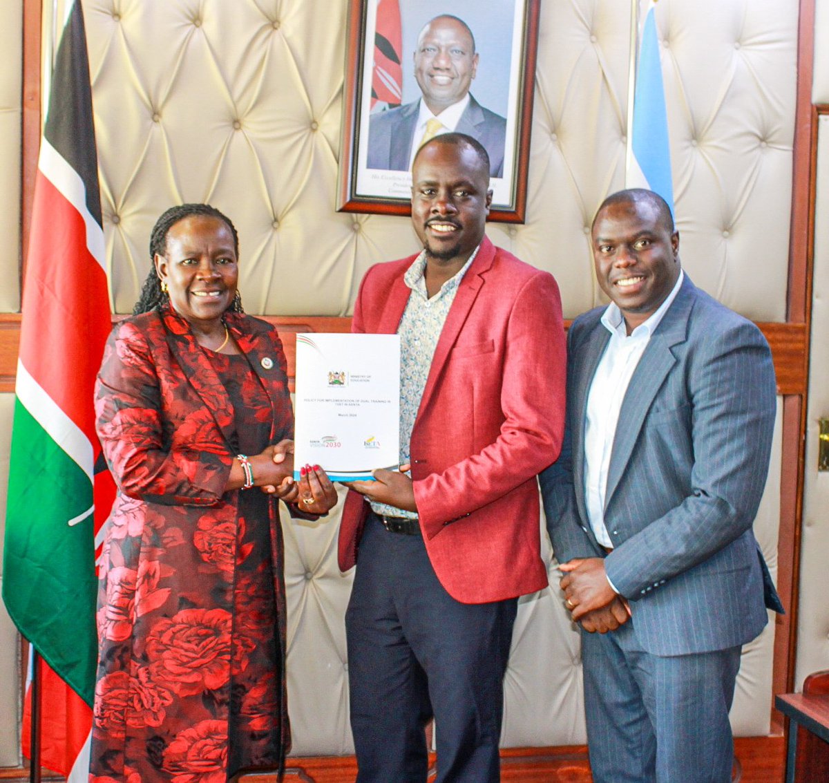 Muoria_Dr's tweet image. Dual TVET is steadily gaining momentum in Kenya! 
I had the pleasure of hosting representatives from the Private Sector Taskforce and GIZ, who have been instrumental in supporting the Ministry&apos;s implementation of Dual Training.
 
The Taskforce Chair provided a comprehensive…