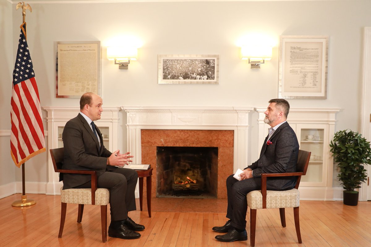 Tune in to Voice of America tonight at 18:00 for an exclusive interview with U.S. Chargé d'Affaires David Wisner with journalist Armand Mero. During the interview, Chargé d'Affaires Wisner will discuss the United States support for Albania's justice, defense, and economic
