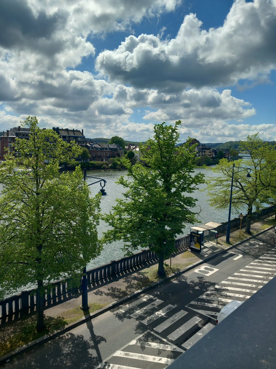 pietvervaecke's tweet image. Vergaderen met zicht op de Maas #namen #namur