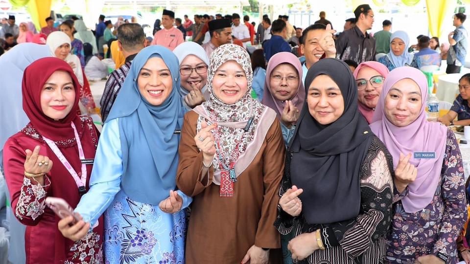 'Kotobian Tadau Raya Aidilfitri' Selamat hari raya warga JPN Sabah! Baca penuh di facebook.com/share/p/4wdWfD… #7TerasKPM #PendidikanManusiawi #MalaysiaMADANI