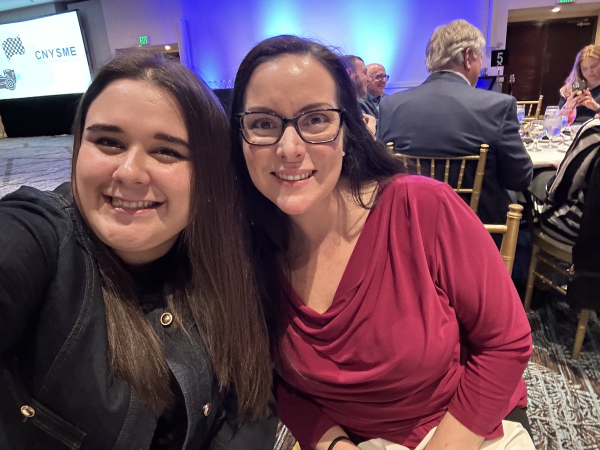 Double-hitter of events yesterday with @DupliOnline! 
✔️ Luncheon with Print  & Graphics Communications Association with speaker, @PrintPros from @PrintMediaCentr  
✔️ @CNYSME crystal ball gala celebrating this year's honorees 

#PrintMarketing #CNY