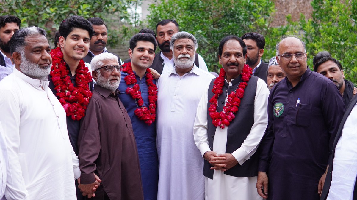Sha_Xi1's tweet photo. The clock is ticking towards April 21st, the day when PP-149 will make its mark. Let's ensure Shoaib Siddiqui's victory and herald a new era of prosperity. #خدمت_کی_پہچان_عقاب_کانشان https://t.co/a5Kv5qUImX