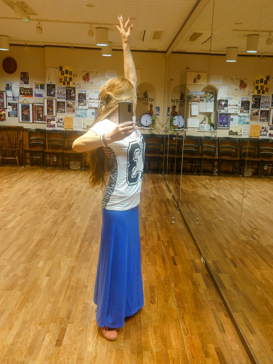 レッスン終わりました〜😆
お腹すいた🤣
自主練して帰ります🌈