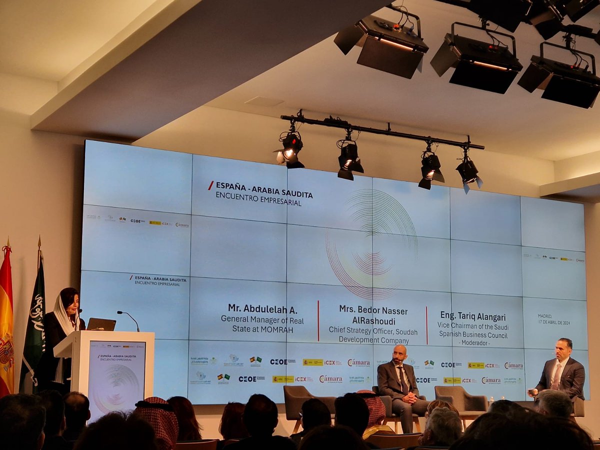 IMATHIA_'s tweet photo. Ayer, durante el Encuentro Empresarial España – Arabia Saudí, país estratégico, tuvimos el privilegio de participar en un intercambio fructífero de ideas y oportunidades. 

@Cámara de Comercio de España,  @CEOE @ICEX 

🤝🌍 #España #ArabiaSaudí #ColaboraciónComercial https://t.co/loW3LRdwM0