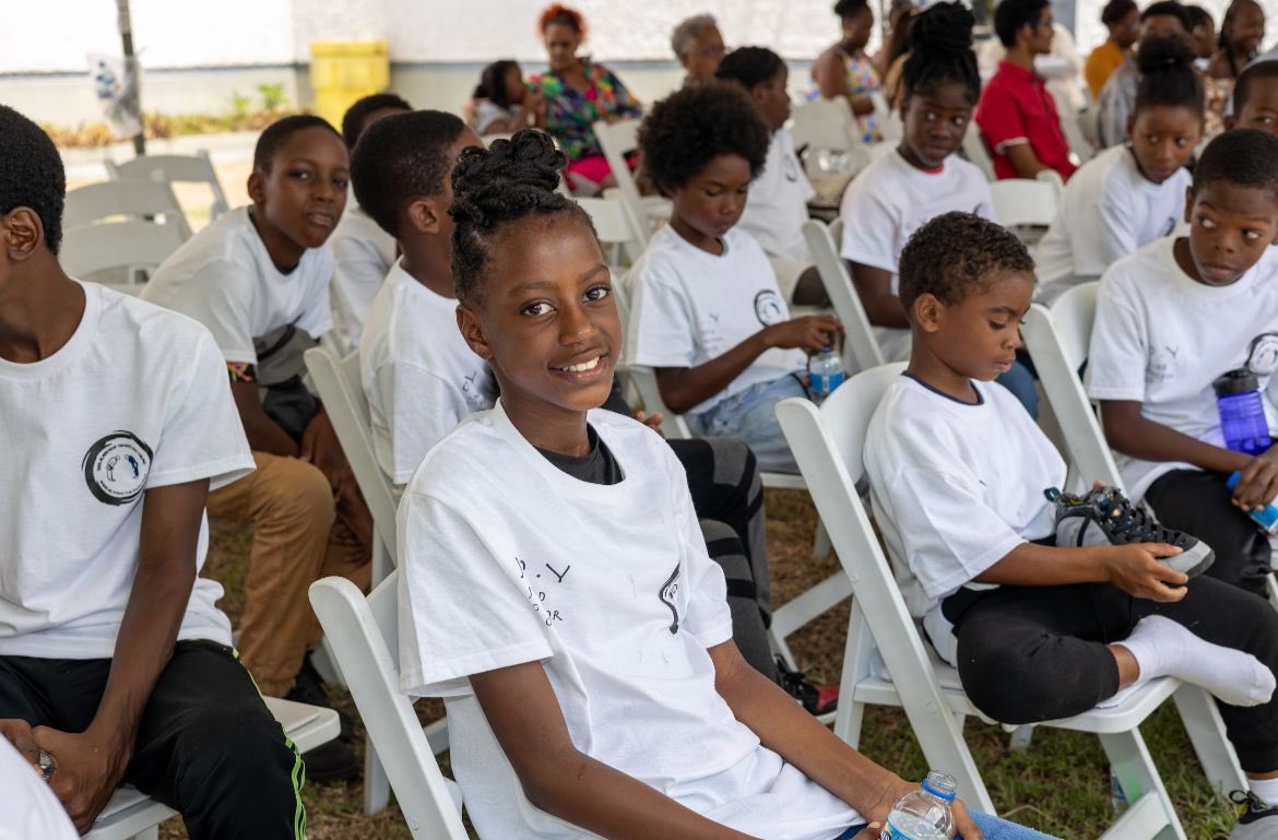 On Saturday 06 April, over 100 students graduated from the UK 🇬🇧 Funded Programme, JUDO and Oneness for Youth, implemented by the JUDO Academy of T&T 🇹🇹! This programme set out to teach the principles of JUDO martial arts 🥋 to help reduce violence in at risk communities!